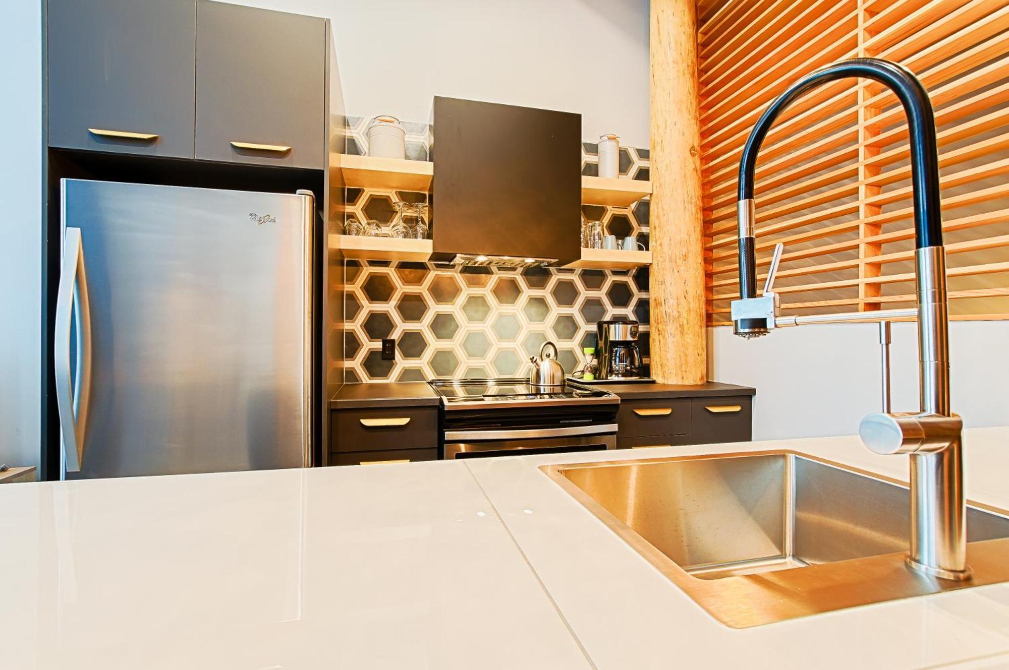 Апартаменты Les Lofts Champlain - Par Les Lofts Vieux-Quebec Экстерьер фото